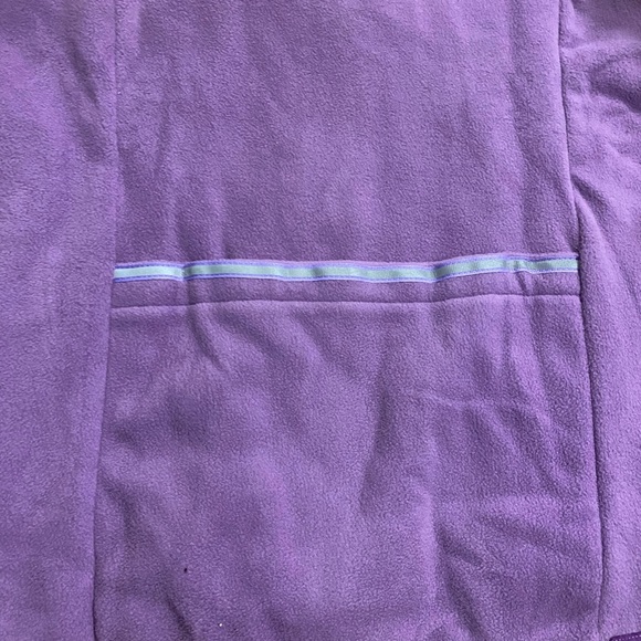 Woman’s Curves brand full zip vest - Picture 6 of 9